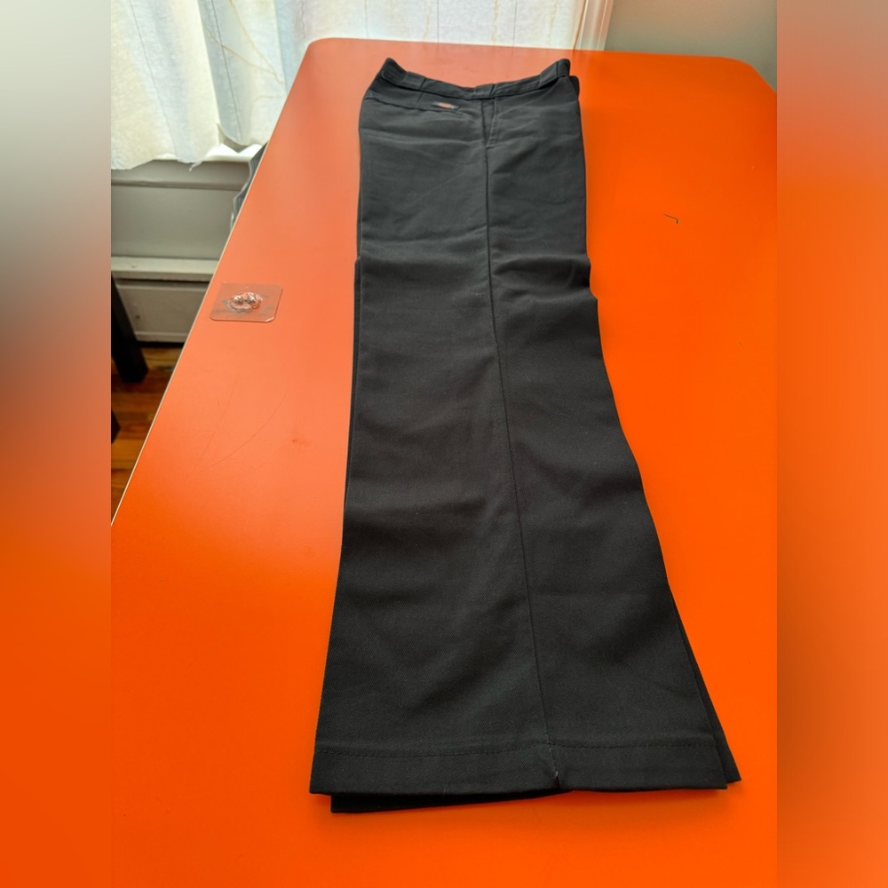 NWOT Dickies 874 work pants, black. 28x30.